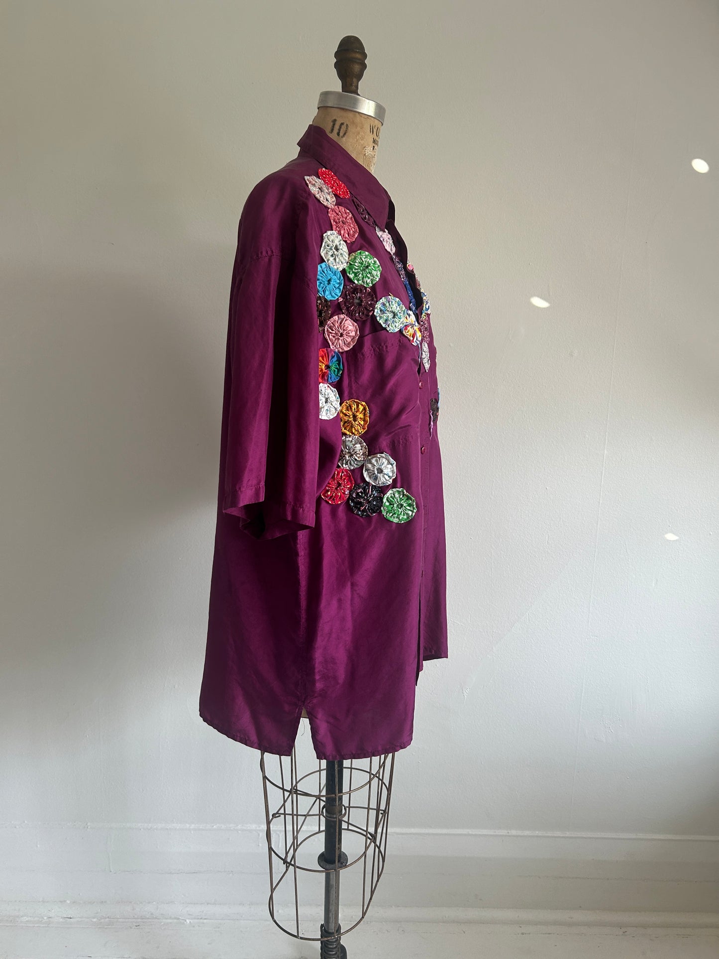 Vintage Silk Blouse with YoYo Quilt Appliqué Size XL #YOYO2