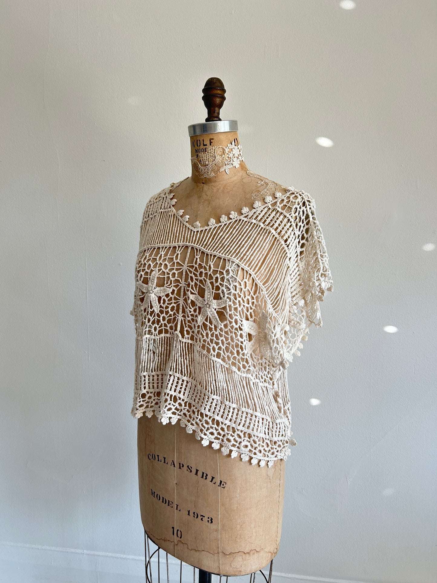 Preloved Cream Crocheted Top Size L #VIN3