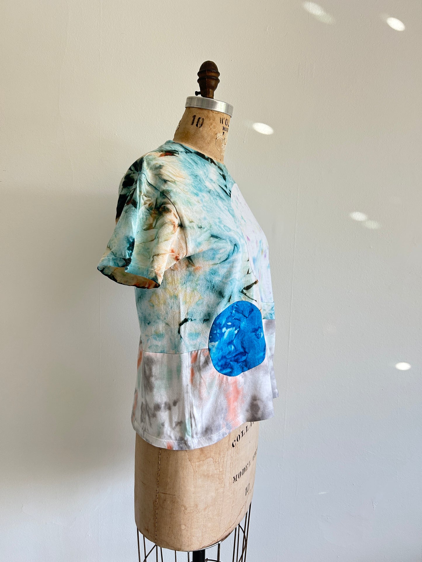 Reworked Preloved Tie Dyed Tshirt - Circle Series Size XS/S #TSHIRT4