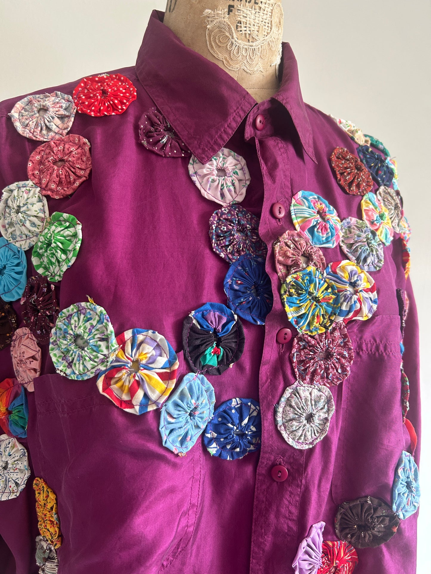 Vintage Silk Blouse with YoYo Quilt Appliqué Size XL #YOYO2