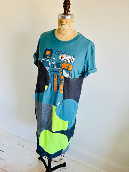 Vintage & Upcycled Tshirt Dress Size S/M #TDRESS5