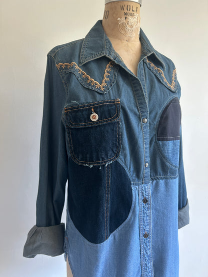 Upcycled Modern Workwear Wrangler Denim Shirt - Circle Series Size M/L #DBML4