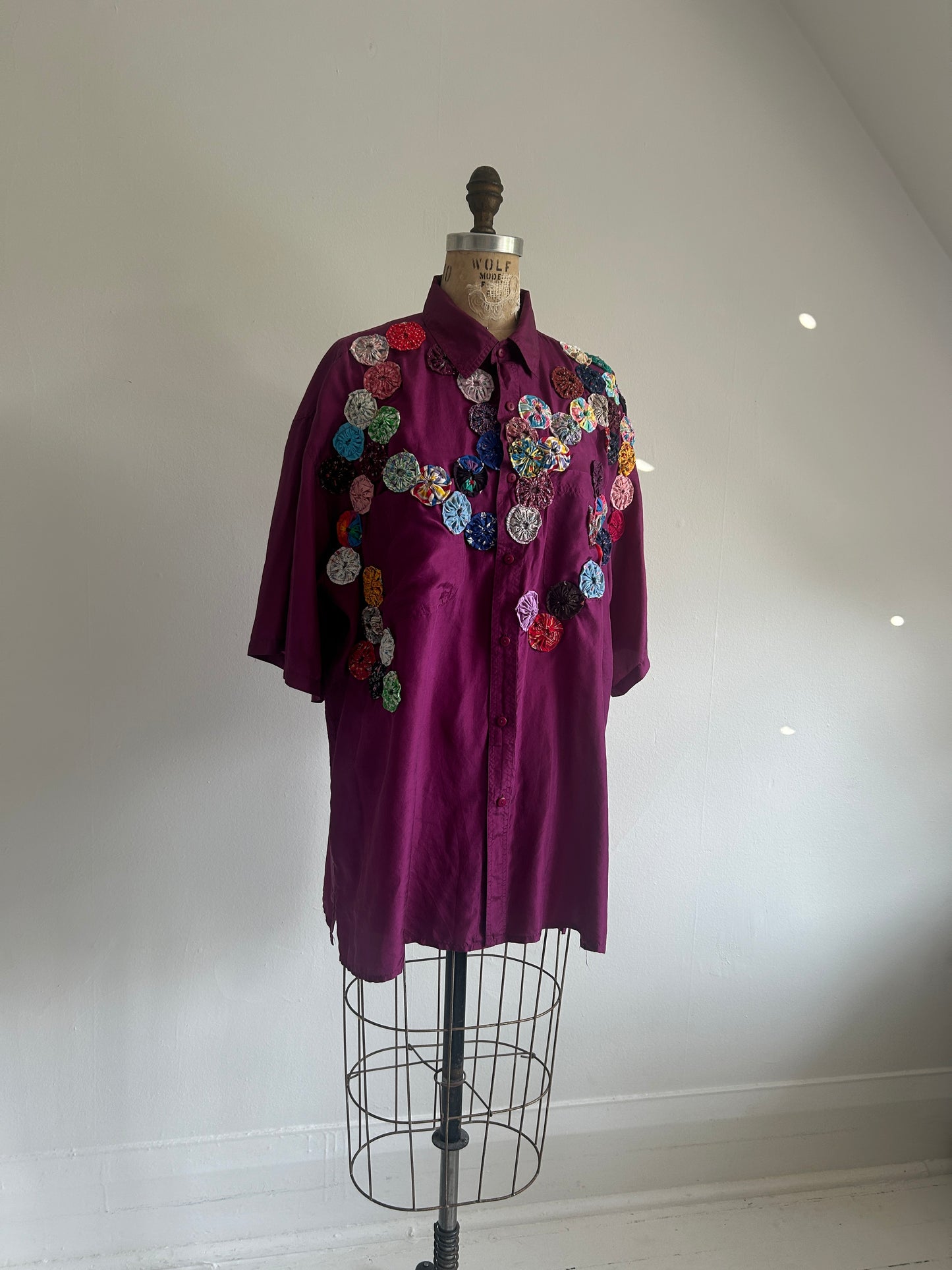 Vintage Silk Blouse with YoYo Quilt Appliqué Size XL #YOYO2