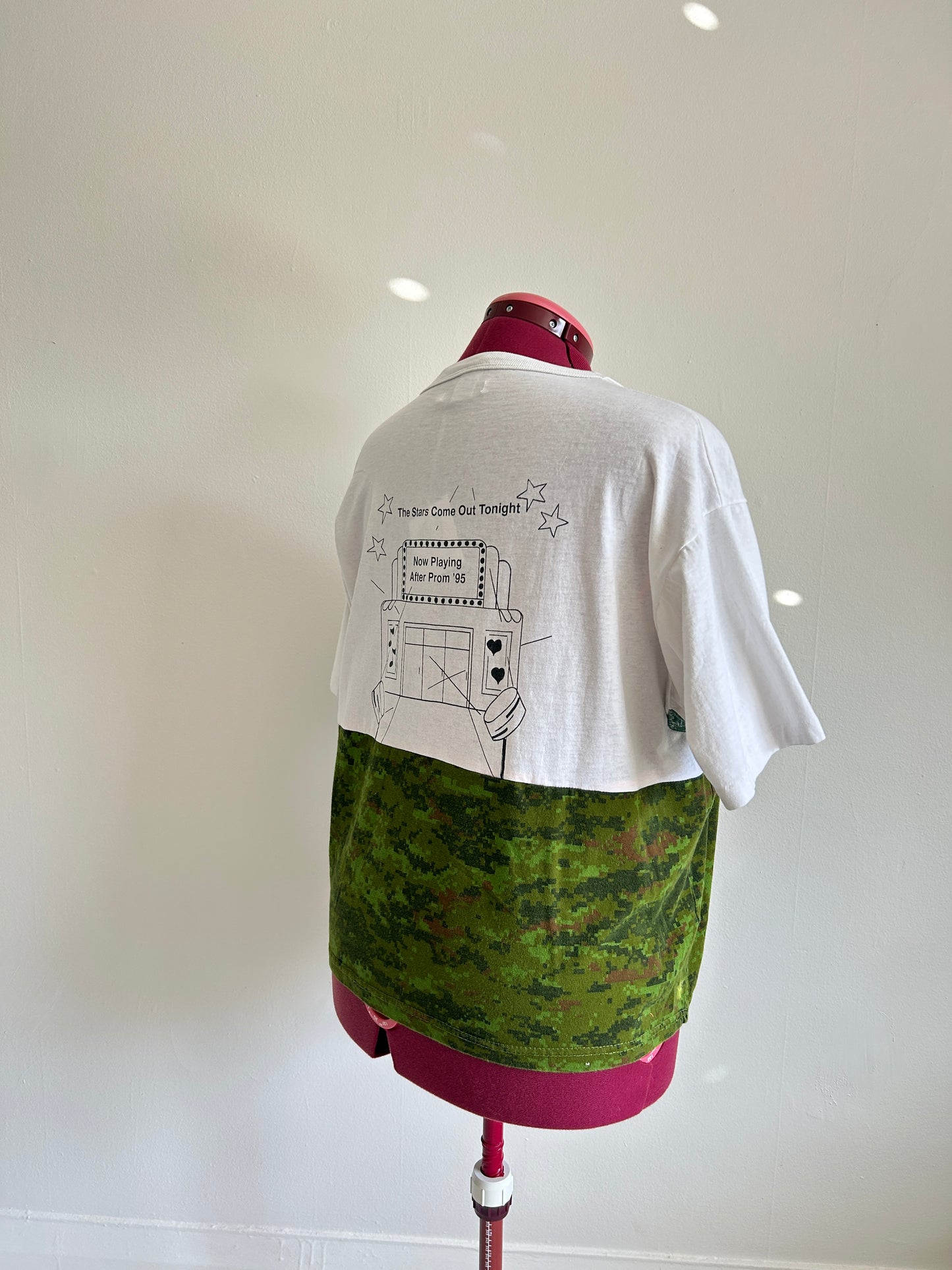 Reworked Preloved Tshirt - Circle Series Size 2X/3X #TSHIRT17