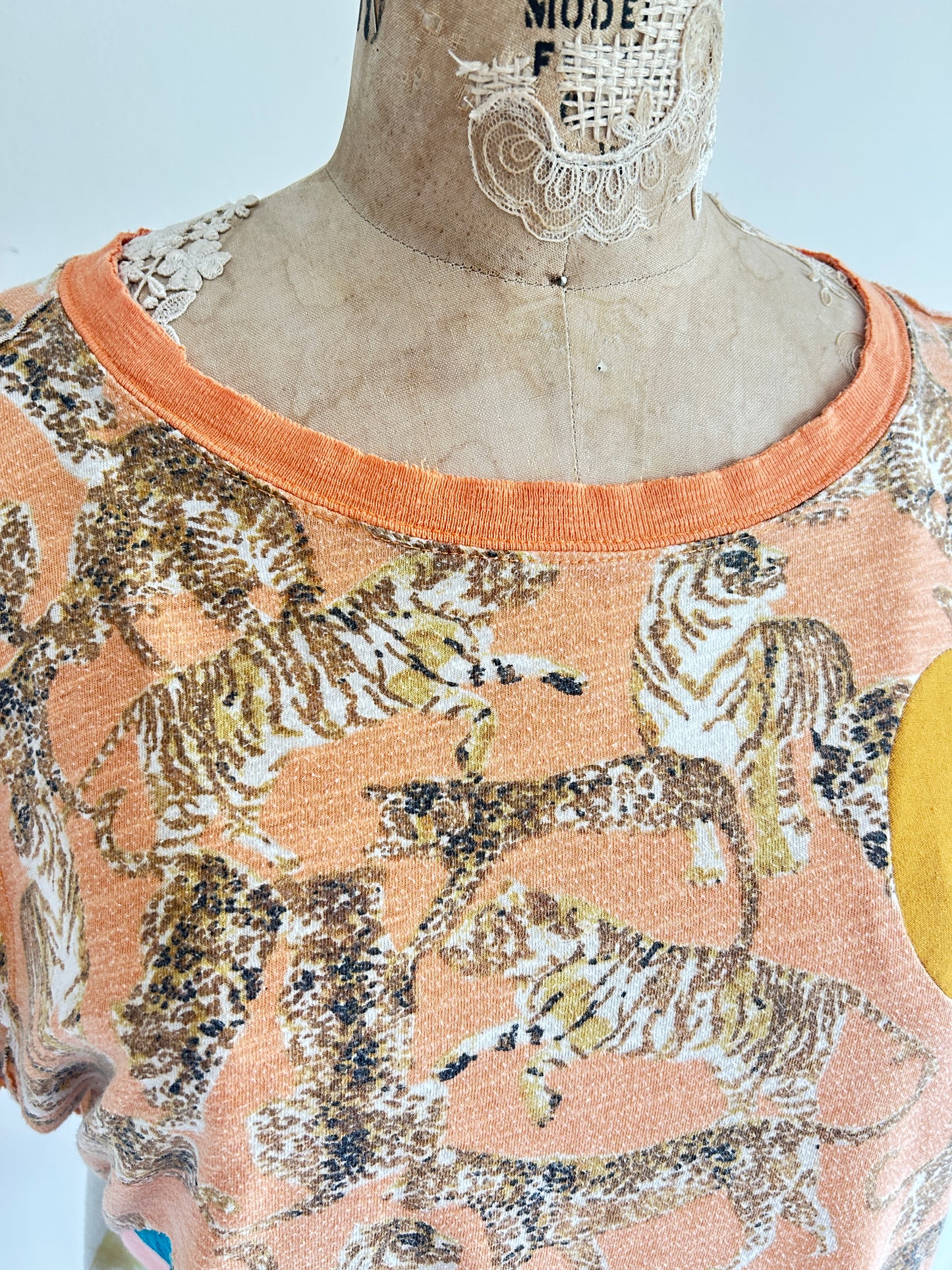 Reworked Preloved Tie Dyed and Tiger Cropped Tshirt - Circle Series Size M/L #TSHIRT15
