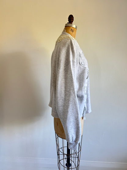 Ruffled & Lace Upcycled Needlepoint ‘90s Sweatshirt XS/S #SWRL6