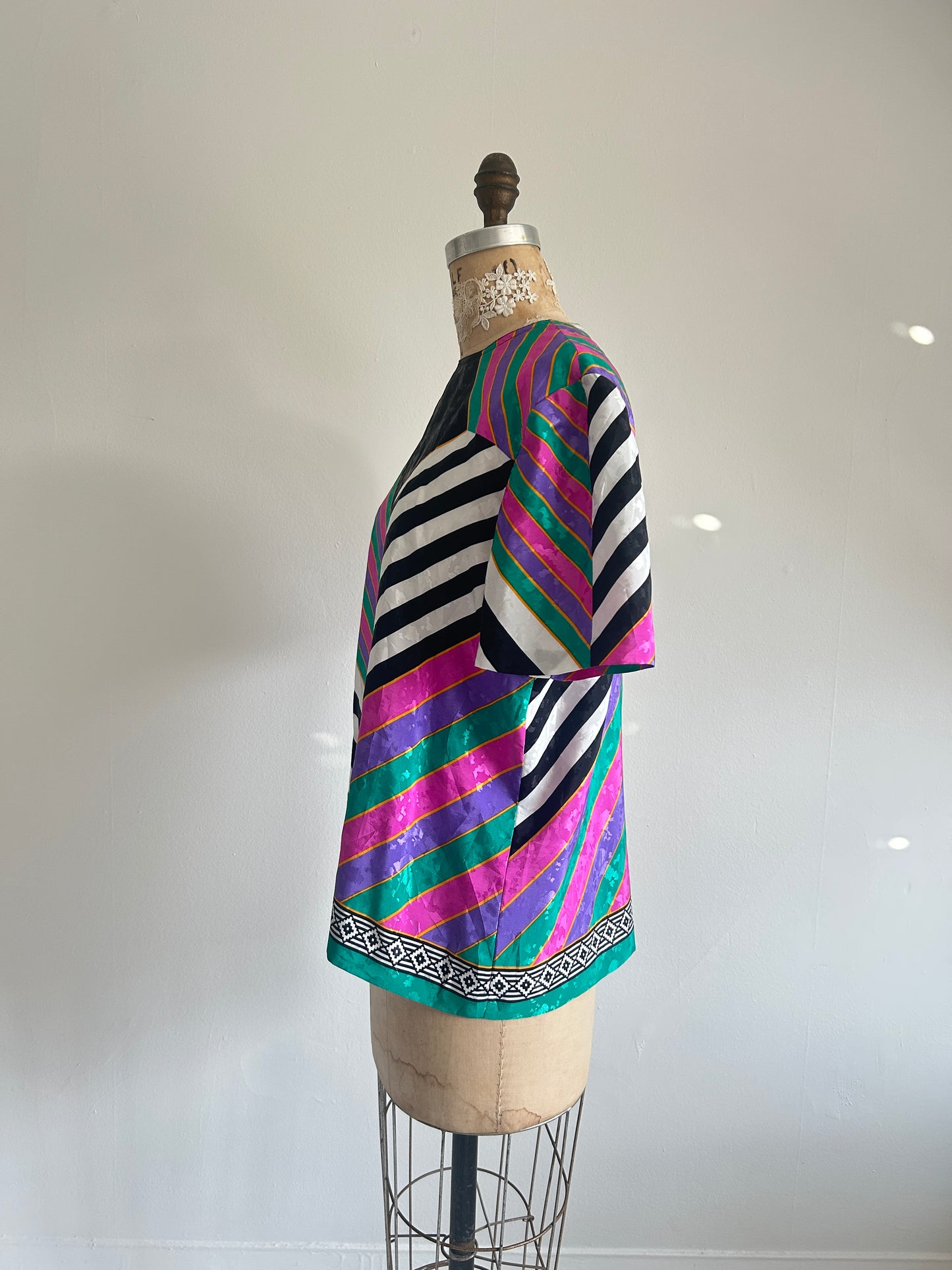Vintage Blouse Size L/XL #VIN10