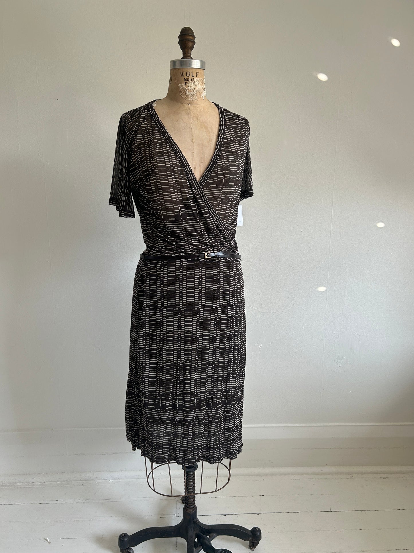Preloved Hugo Boss Silk Sheer Faux Wrap Dress Size M #VIN8