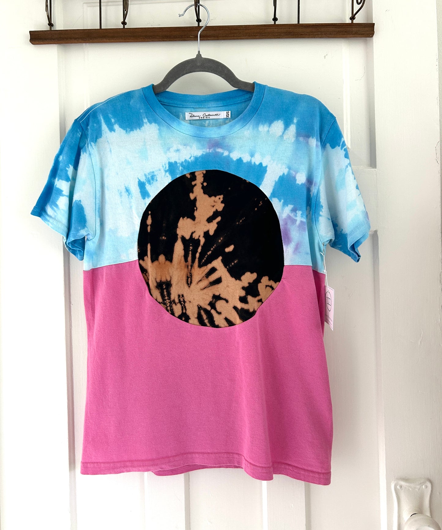 Reworked Preloved Tshirt - Circle Series Size XS/S #TSHIRT2