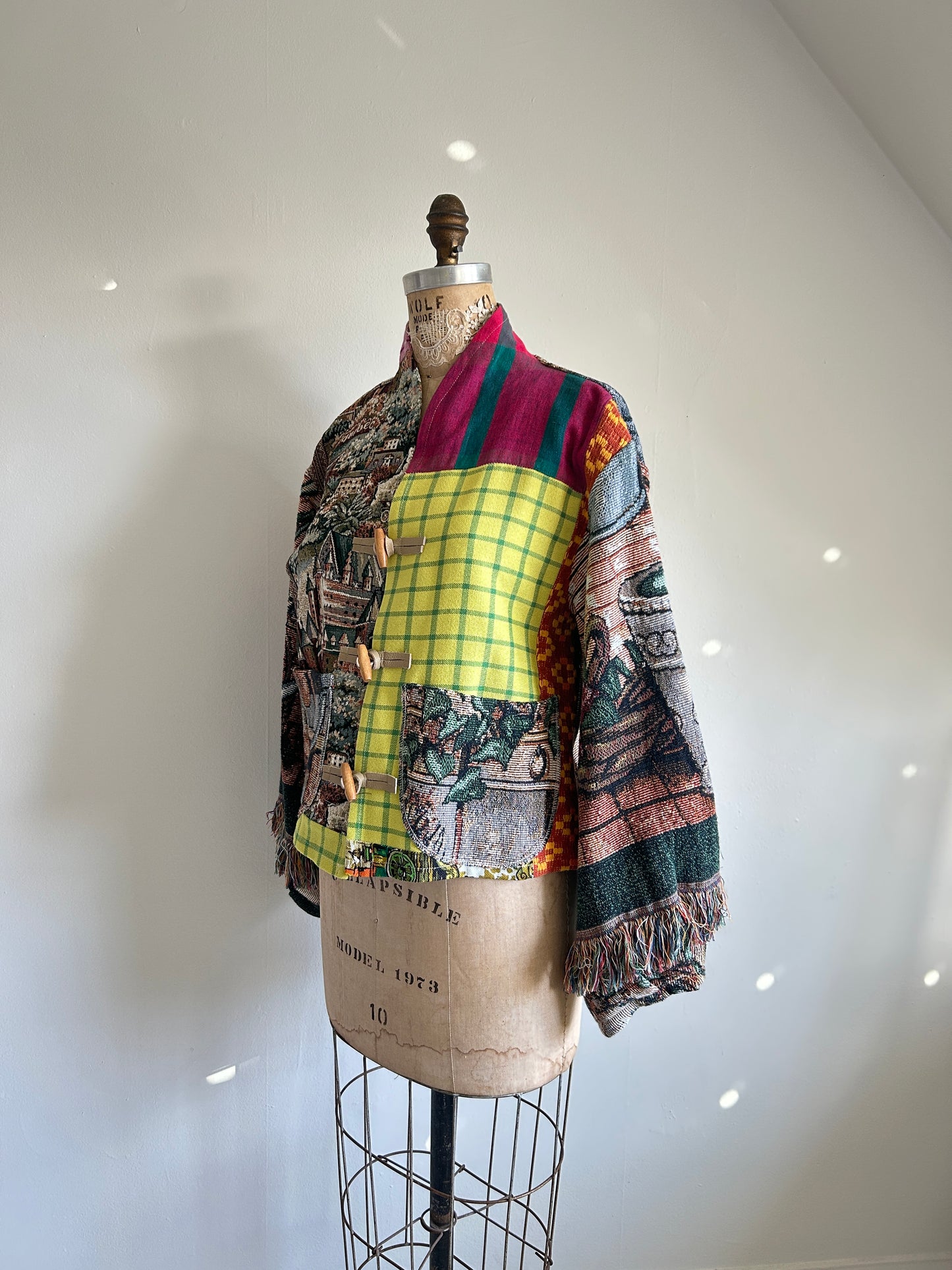 Vivianne Cropped Jacket with Upcycled Throw Blanket Patchwork Size M/L #CVCTML1