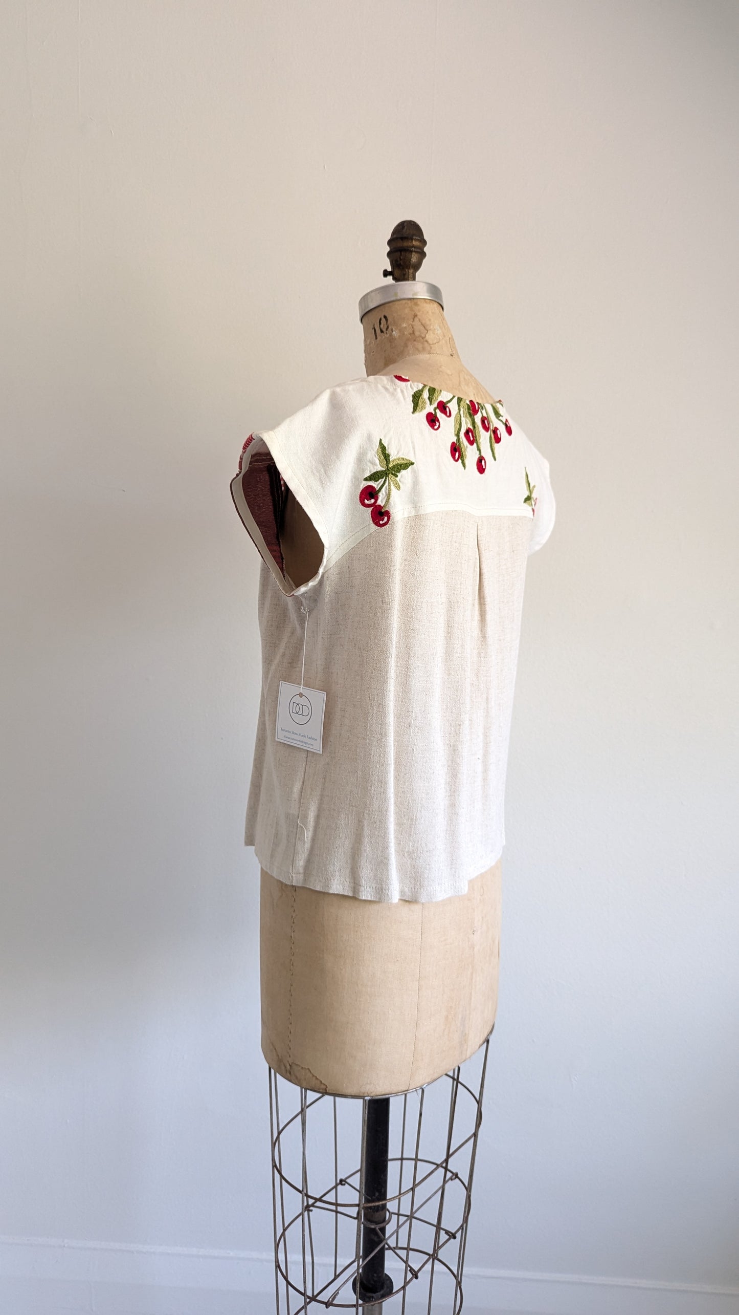 Peony Top - One of a Kind Upcycled Vintage Cotton, Barkcloth, Needlepoint & Linen Size S #PEO7