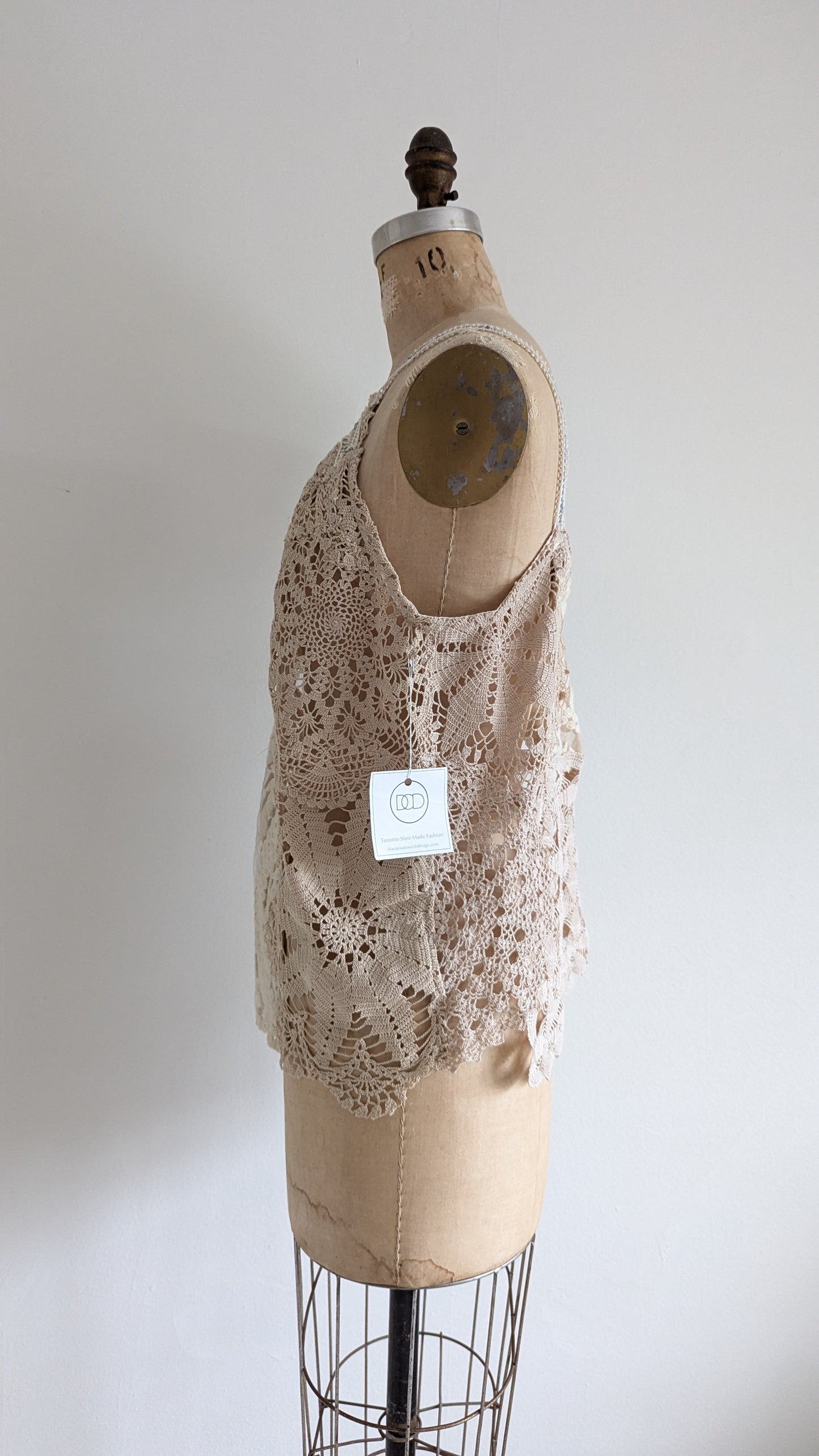 Mia Vintage Crochet Doily & Lace Size M/L #MIA7