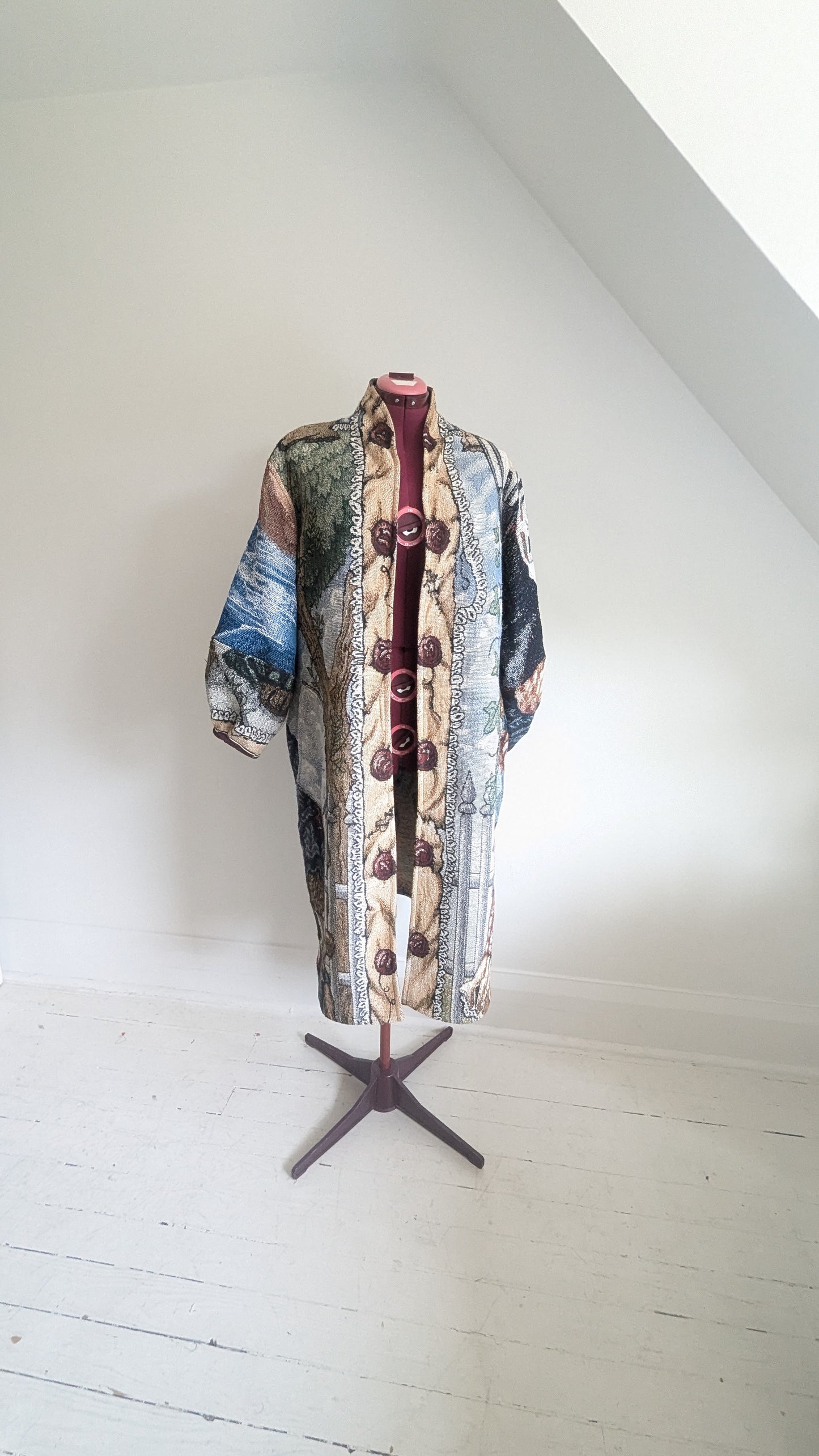 Vivianne Duster w Upcycled Disney's Frozen Theme Size XL/2X #VIVT6