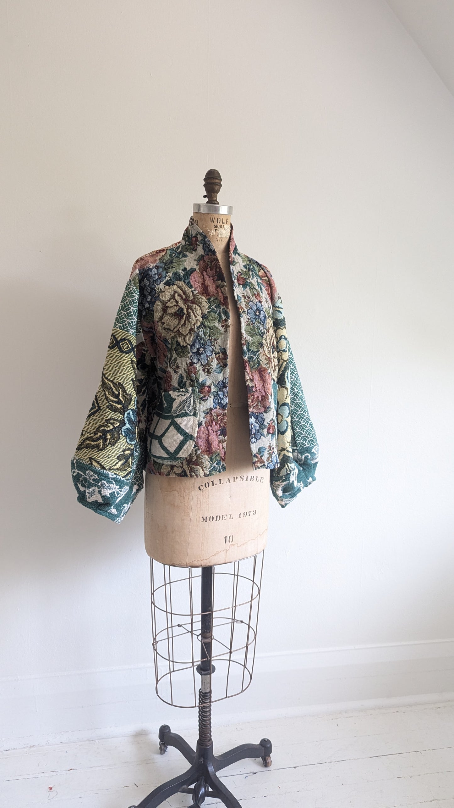 Vivianne Cropped Jacket with Upcycled Throw Blankets & Patchwork Sleeves XL/2X #VIVT