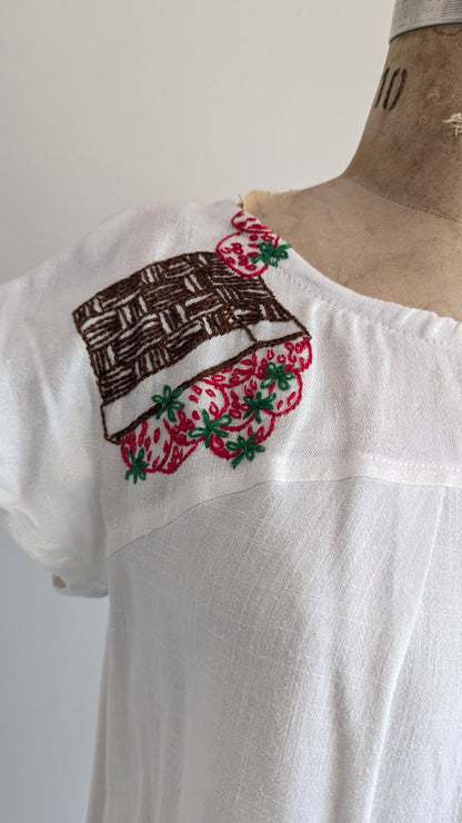 Peony Top - One of a Kind Upcycled Vintage Needlepoint & Linen Size M #PEO10