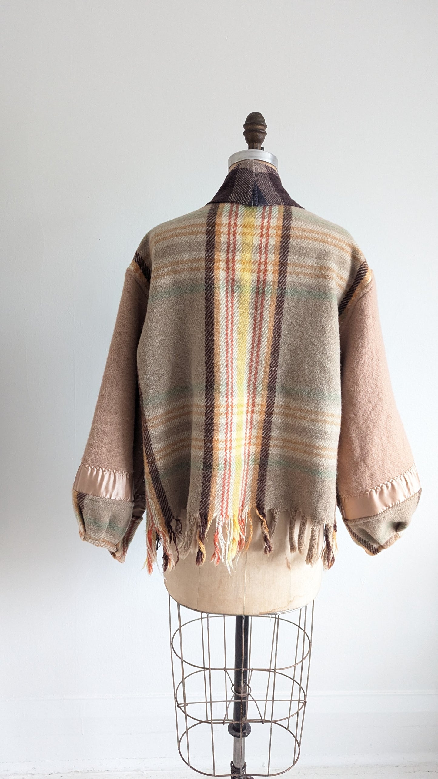 Vivianne Cropped Jacket with Upcycled Vintage Wool Blanket Size XL/2X #VIVW12