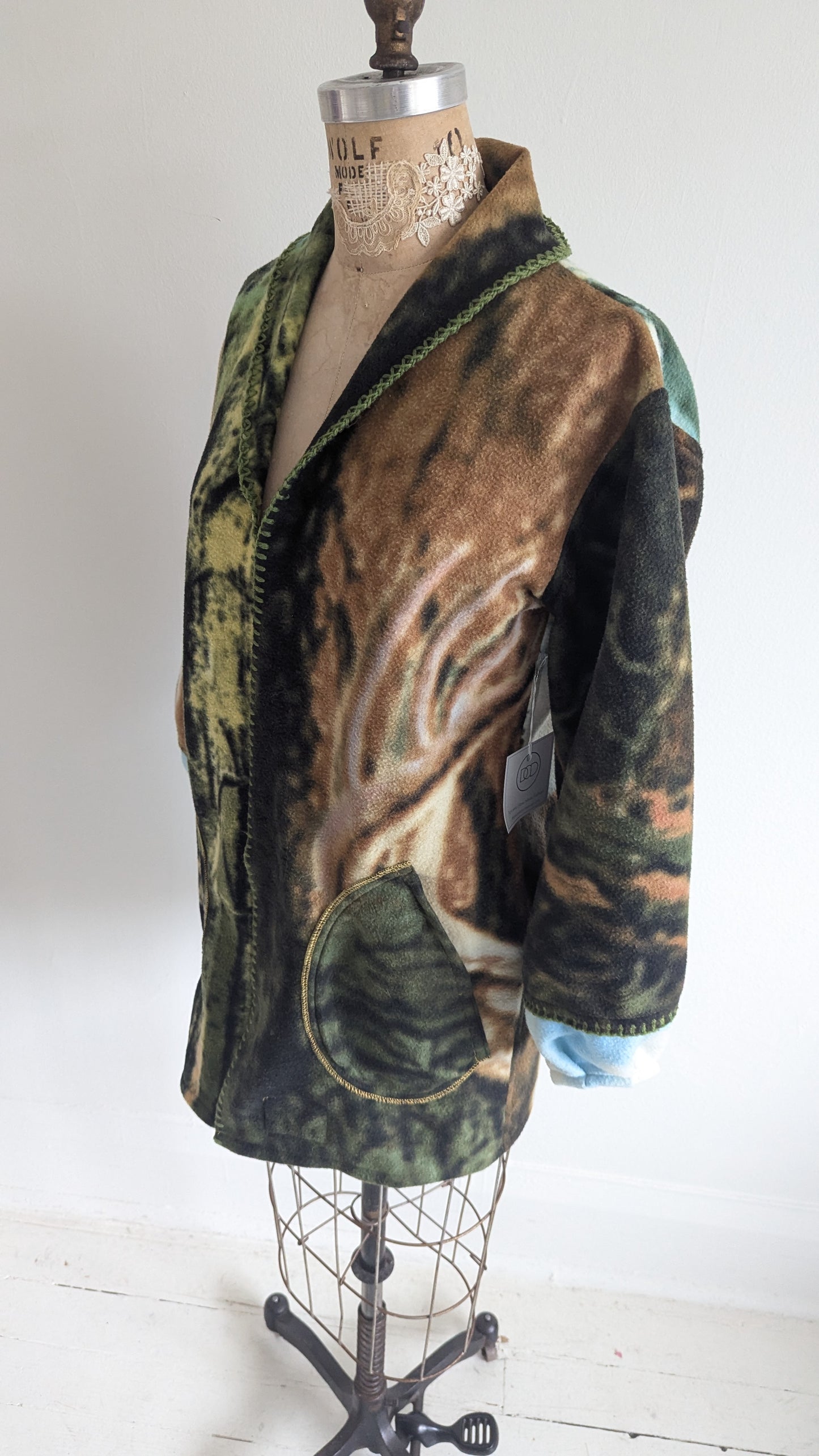 Vivianne Jacket with Upcycled Fleece Throw Blanket Caribou Size XS/S #VIVFLE3