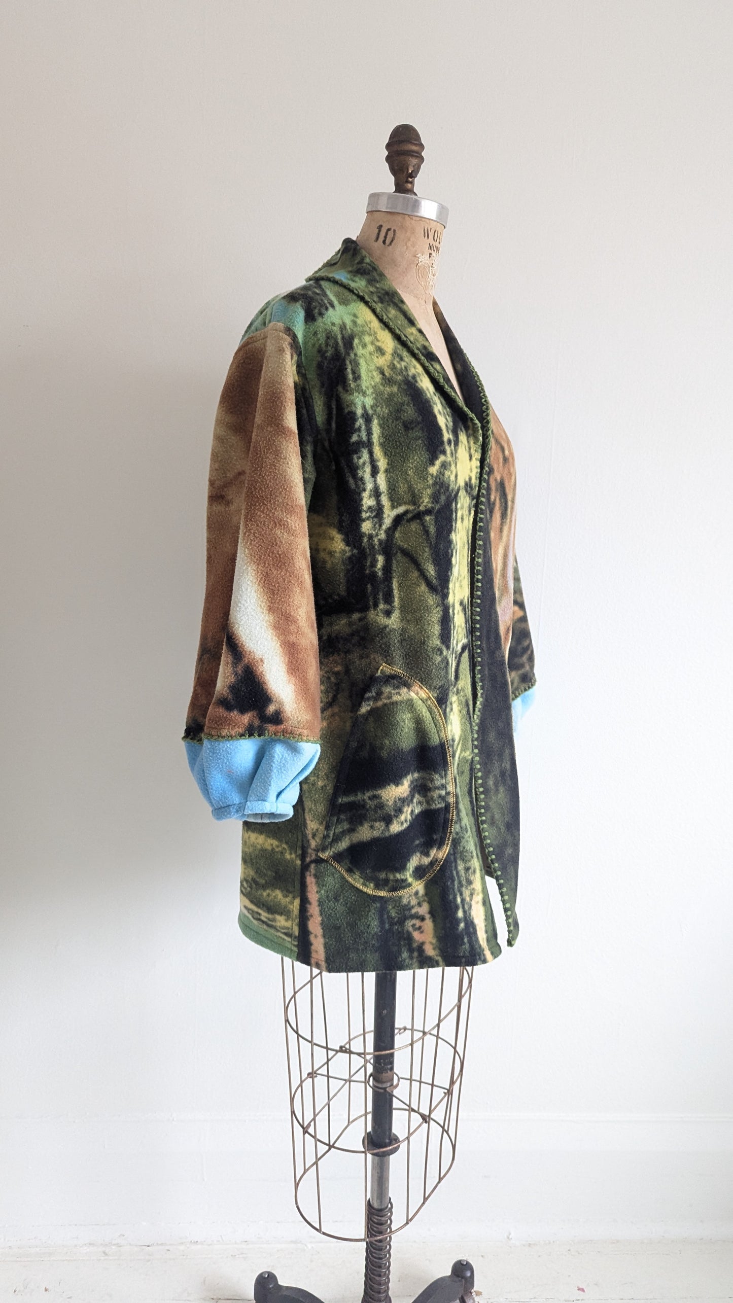 Vivianne Jacket with Upcycled Fleece Throw Blanket Caribou Size XS/S #VIVFLE3