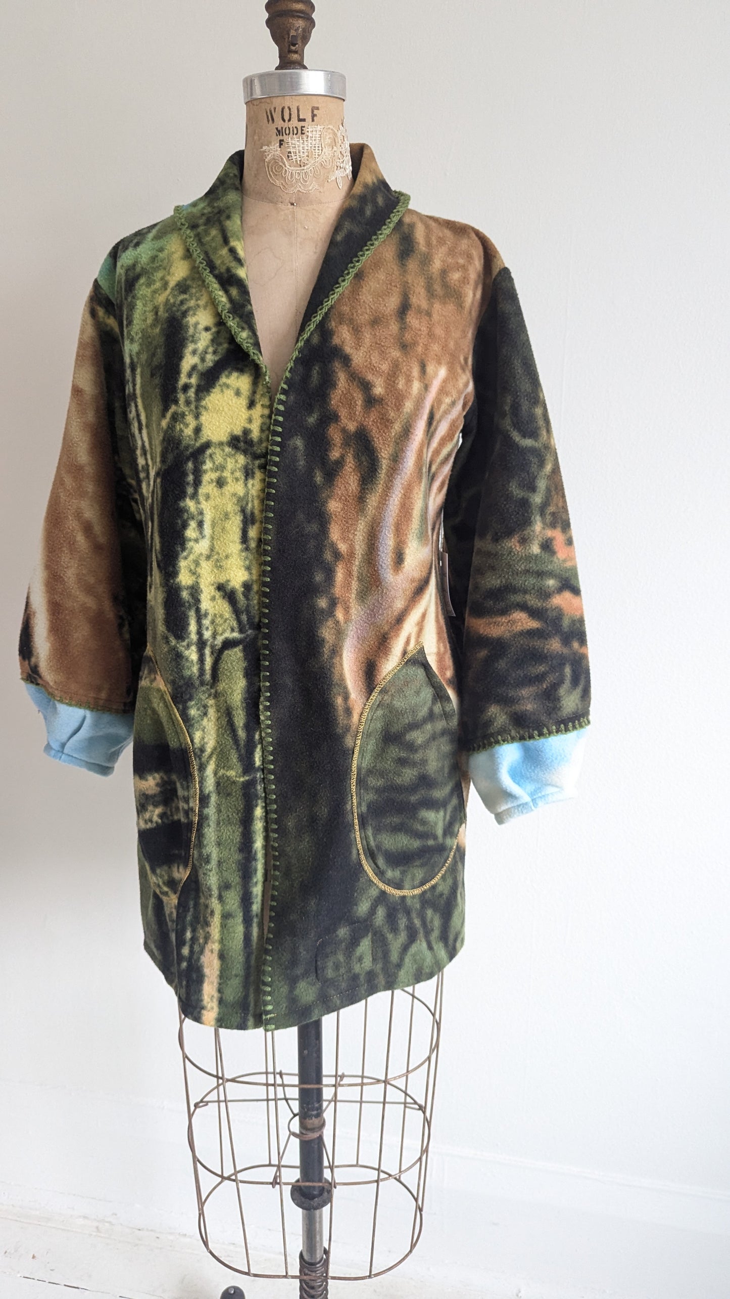 Vivianne Jacket with Upcycled Fleece Throw Blanket Caribou Size XS/S #VIVFLE3