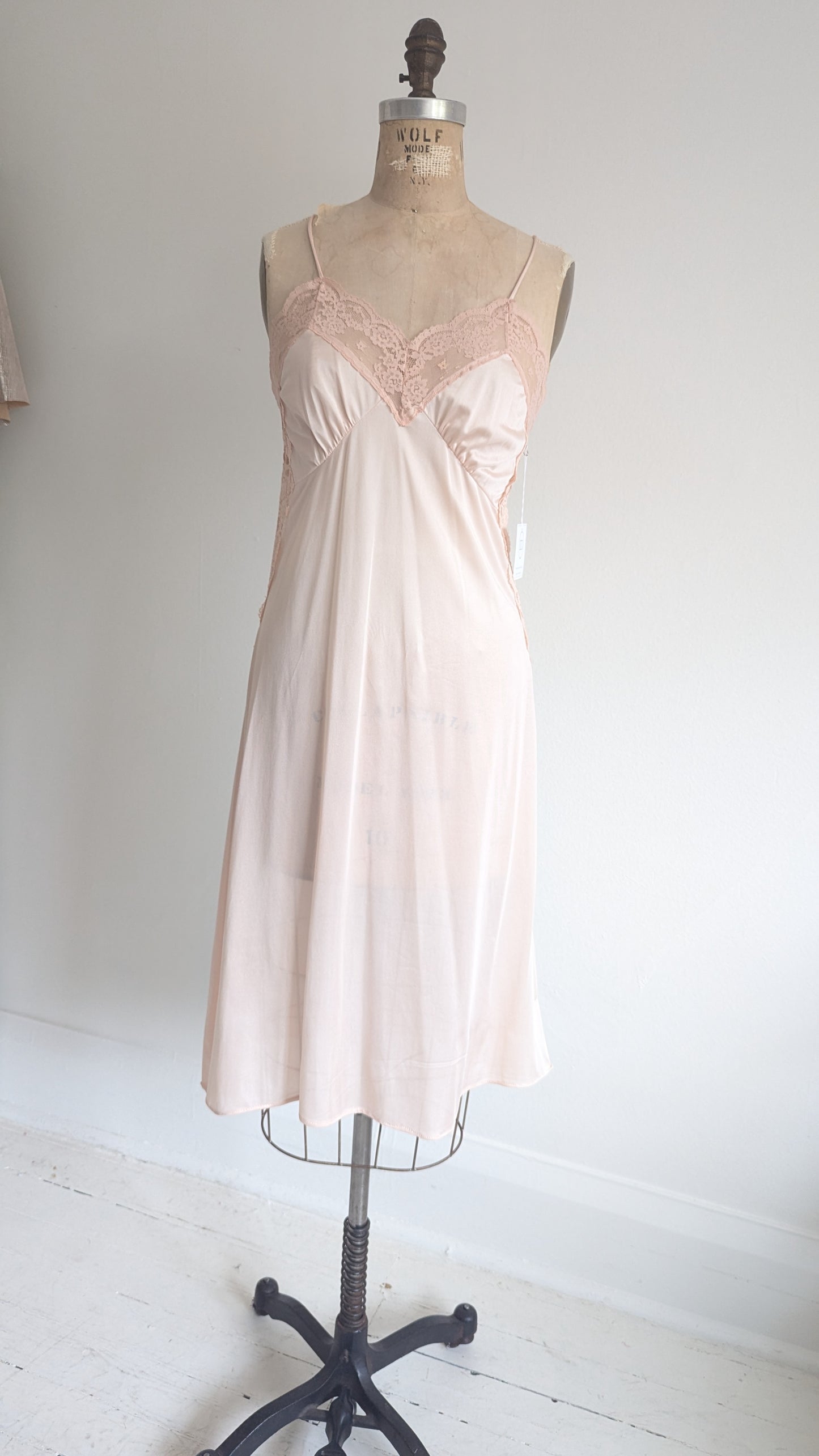 Vintage Blush Sears Slip Size M #VIN2