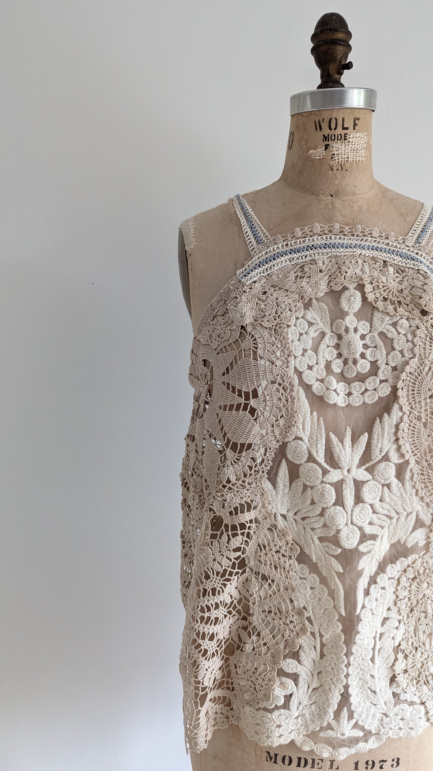 Mia Vintage Crochet Doily & Lace Size M/L #MIA7