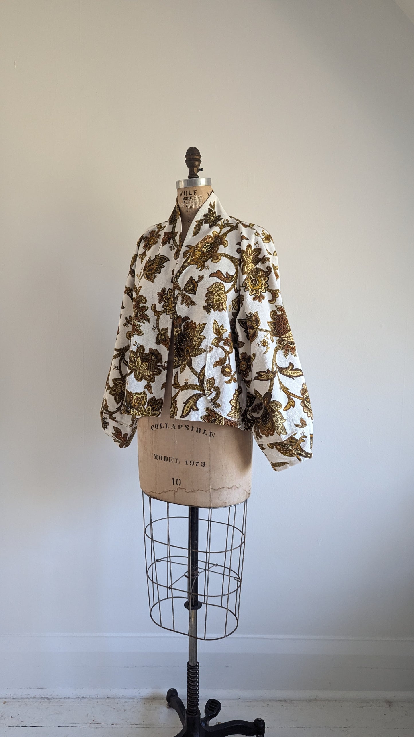 Vivianne Cropped Jacket with Upcycled Vintage Lined Drapery Size 2X/3X #VIVC30